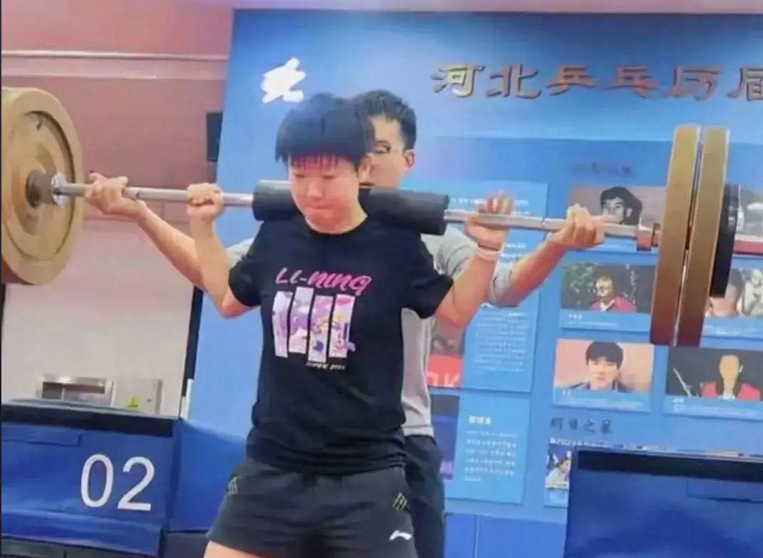 ej, 为什么莎莎, 孙颖莎相提